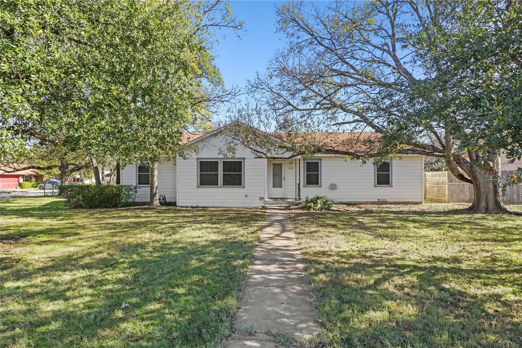 630 Easley Street, White Settlement