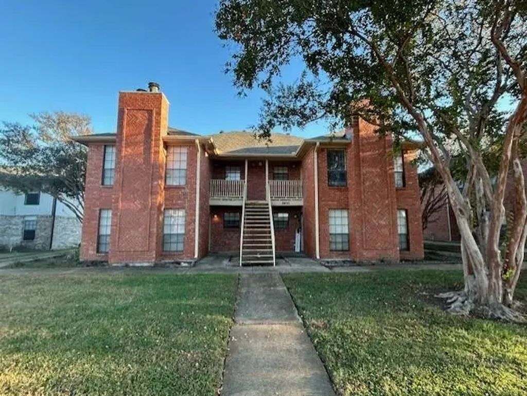 5610 Brookview Court A, Sachse