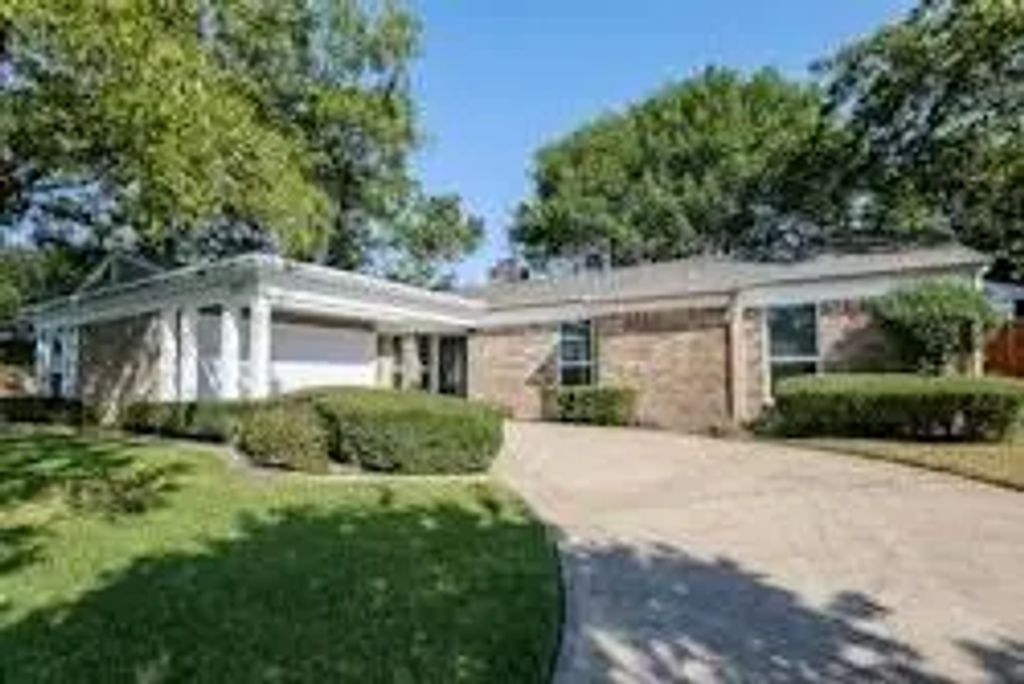 15525 Earlport Circle, Dallas