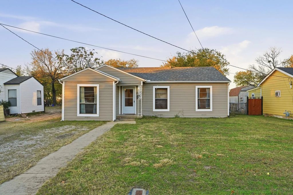 1911 Pembroke Street, Irving