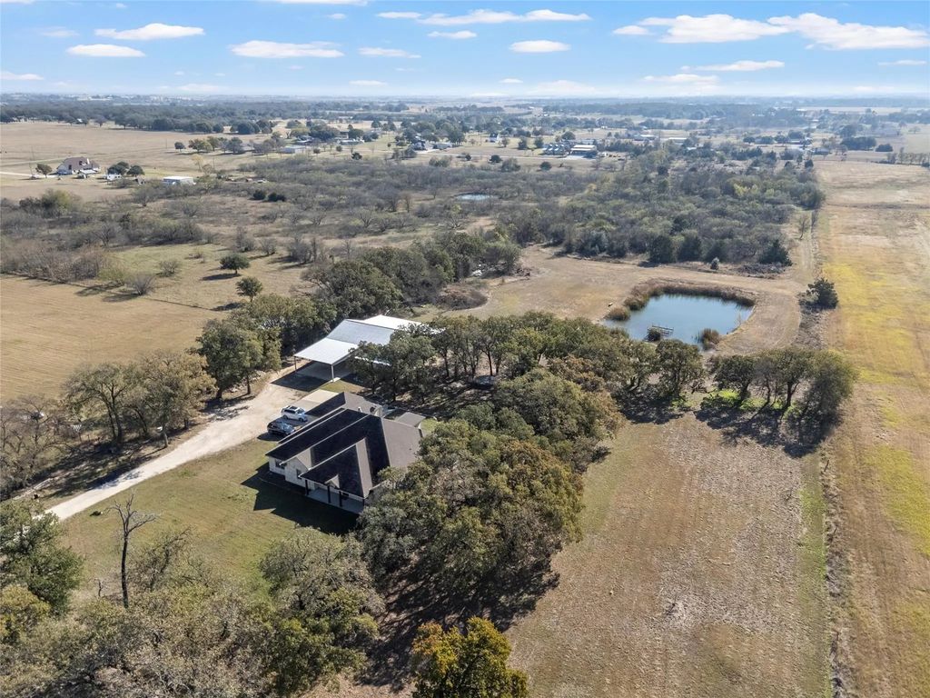 2743 Tokio Road, West