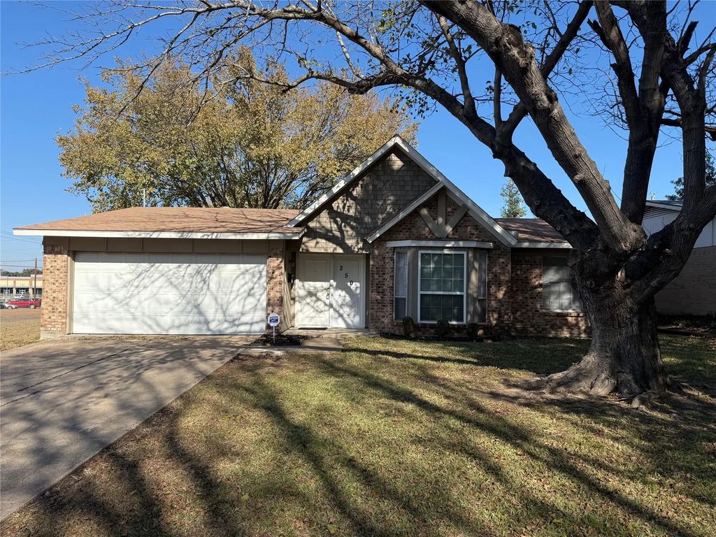 250 N Bryan Circle, Mesquite