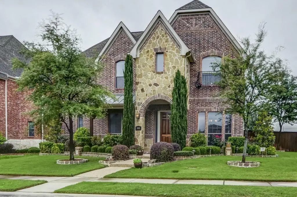 2005 Loma Alta Drive, Irving