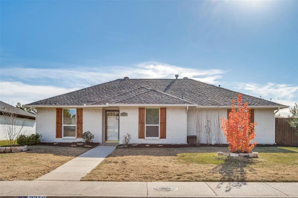2316 Daybreak Drive, Dallas