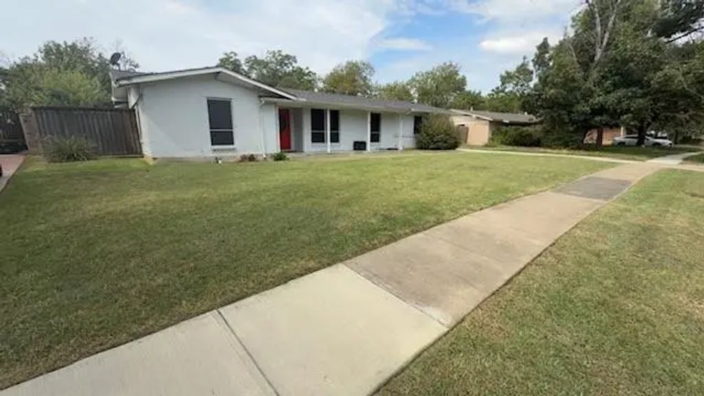 12511 Keyport Drive, Farmers Branch