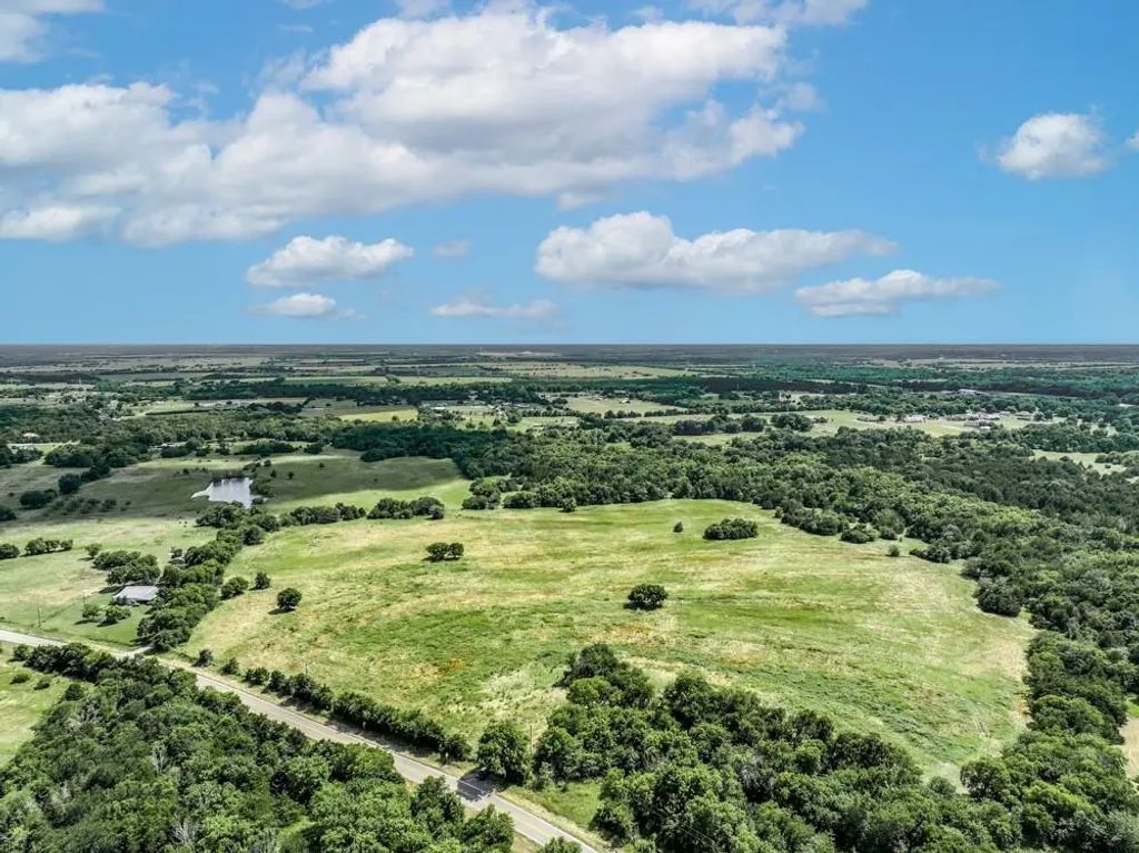 Fm 903 Highway, Celeste