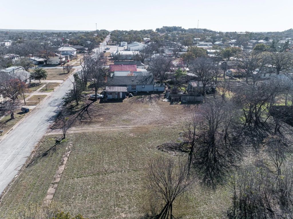 310 N Dixie Street, Eastland