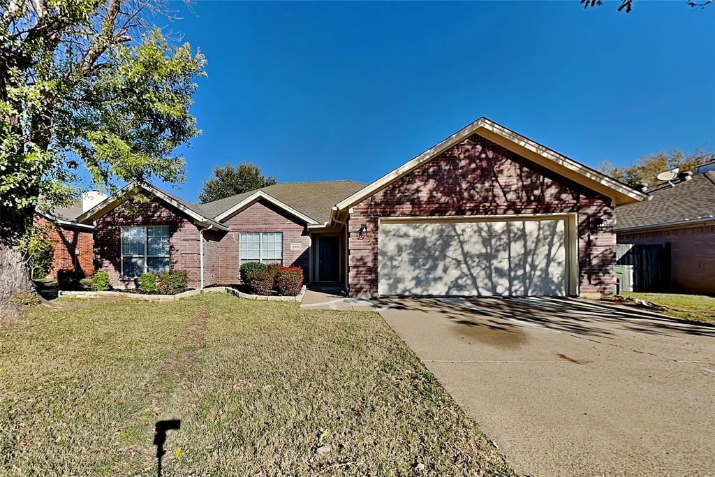 2805 Monthaven Drive, Arlington