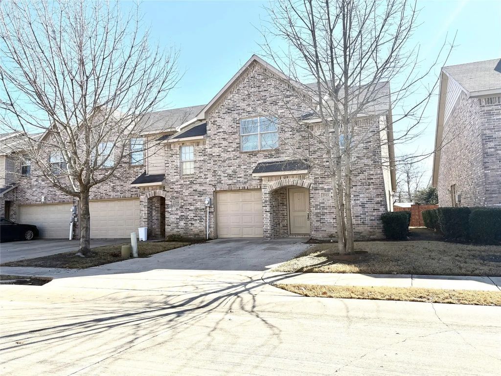 2323 Calendar Court, Grand Prairie