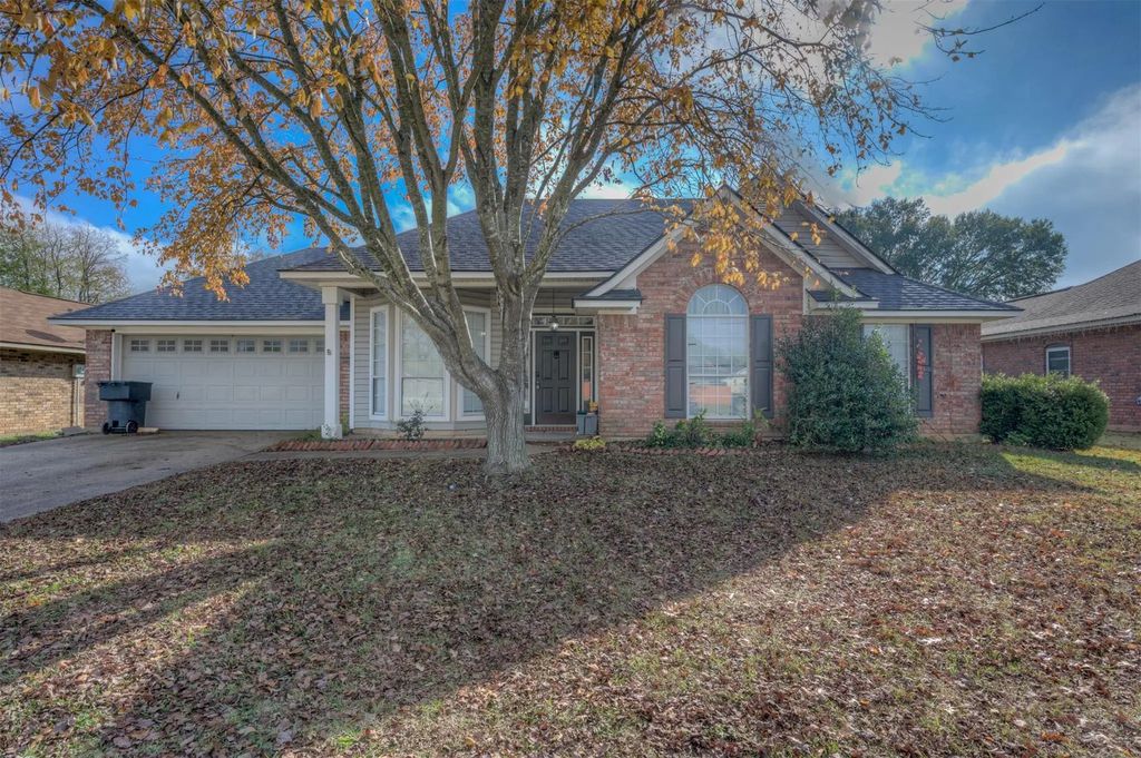 2102 Robert E Lee Boulevard, Bossier City