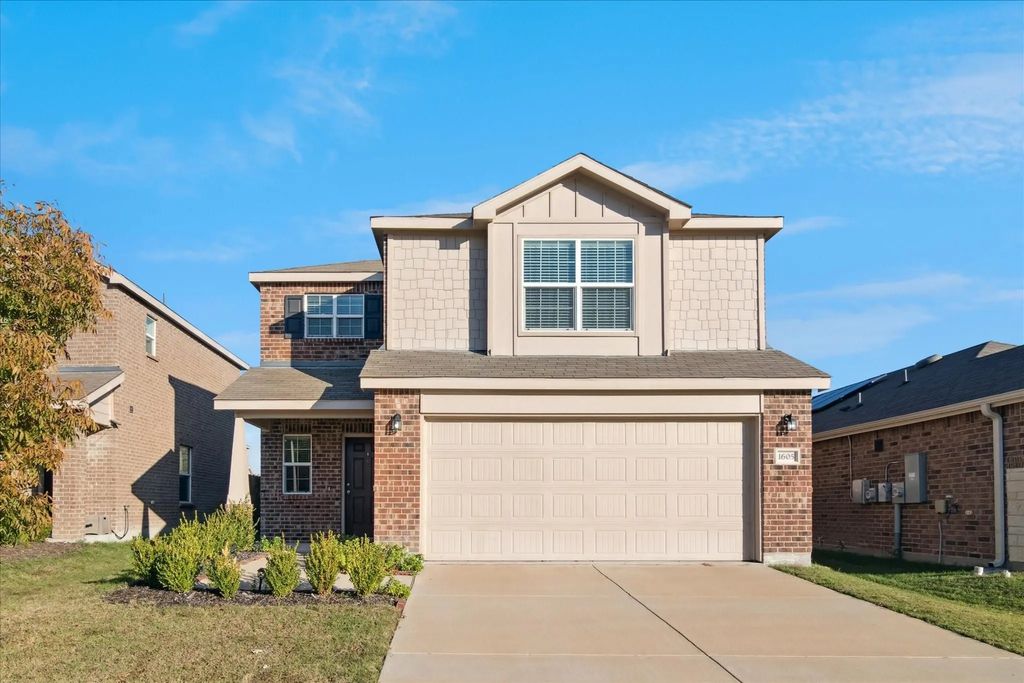 1605 Petrolia Drive, Forney