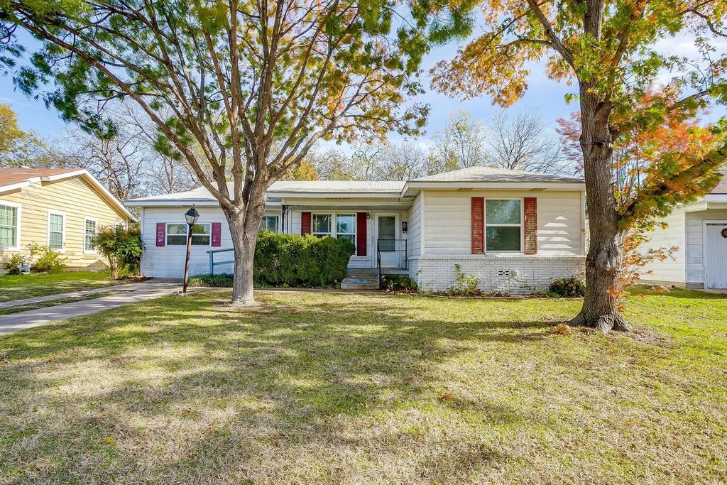 3532 Rita Lane, Haltom City