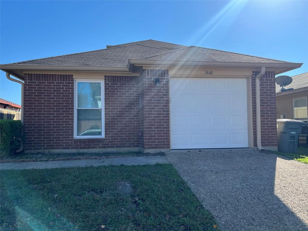 3840 Scarsdale Lane, Dallas