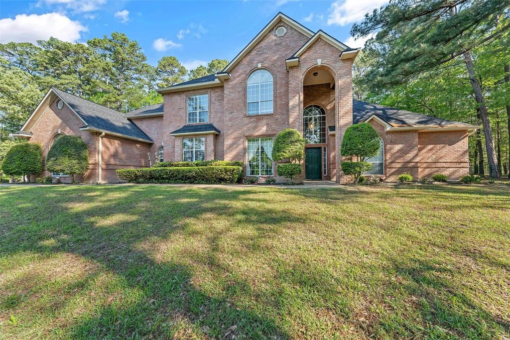 18050 Deer Trail, Flint