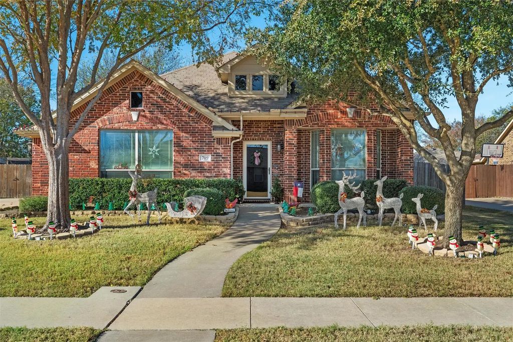 709 Willow Crest Drive, Midlothian