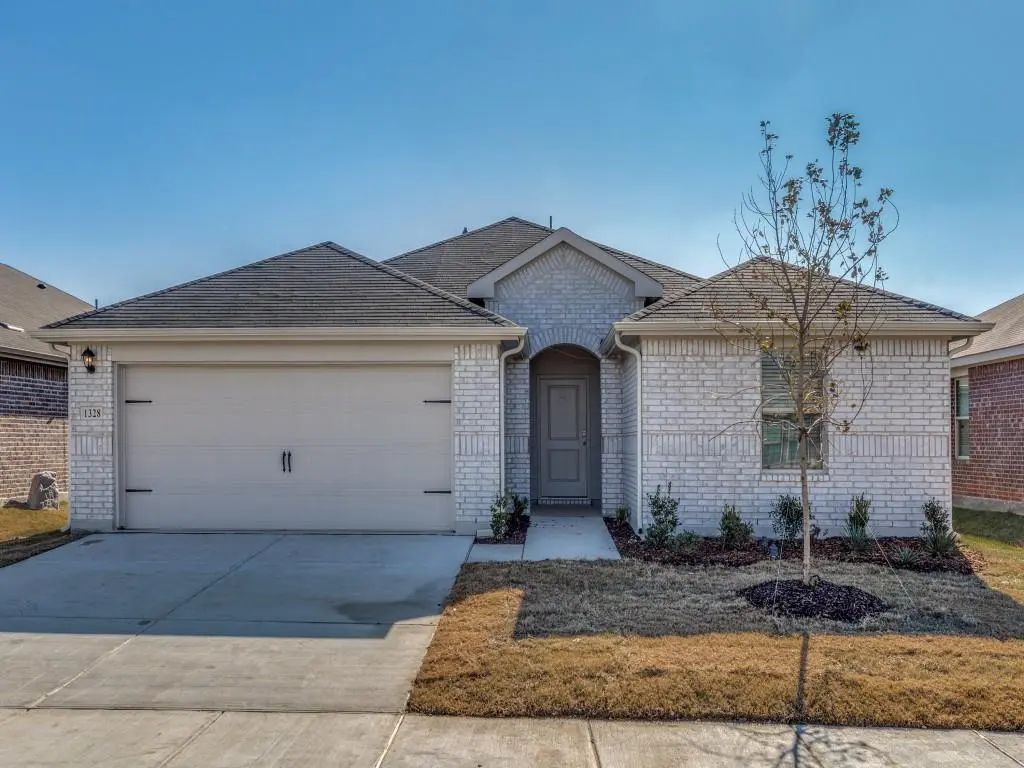 1328 Briar Hill Drive, Denton