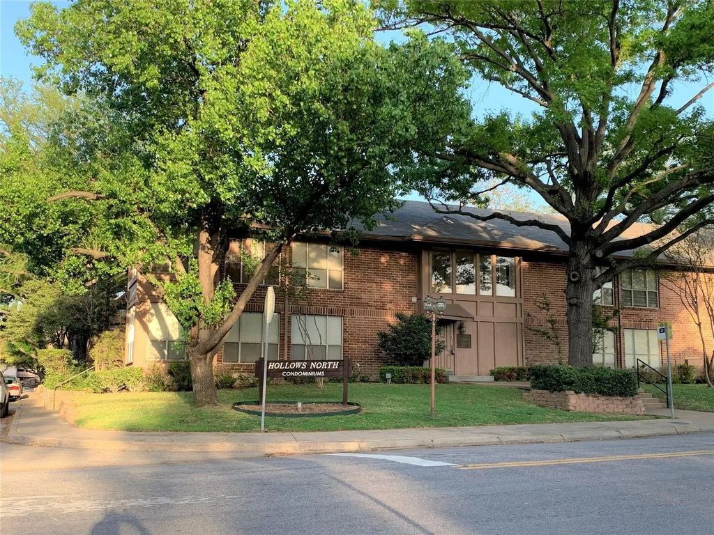 10530 Stone Canyon Road 208, Dallas