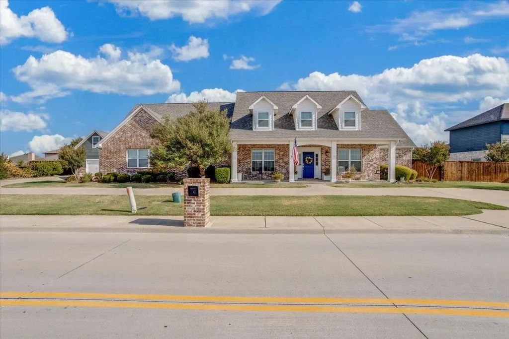 949 W Sunset Boulevard, Celina