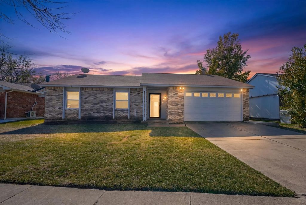 1117 Llano Trail, Grand Prairie