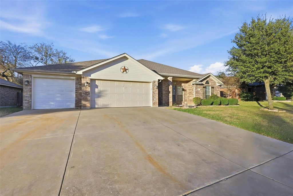 413 Lighthouse Court, Joshua