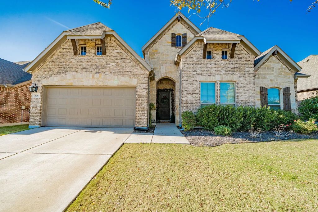 3204 Paxon Drive, Mansfield