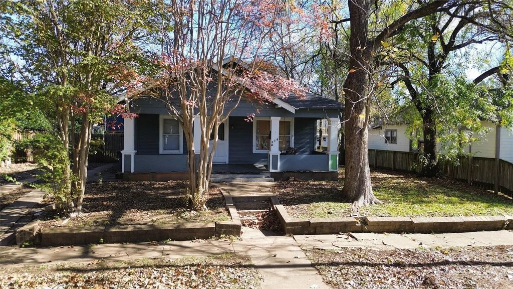 216 N Waverly Drive, Dallas