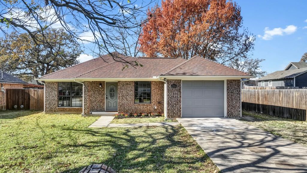 206 Cherry Street, Weatherford