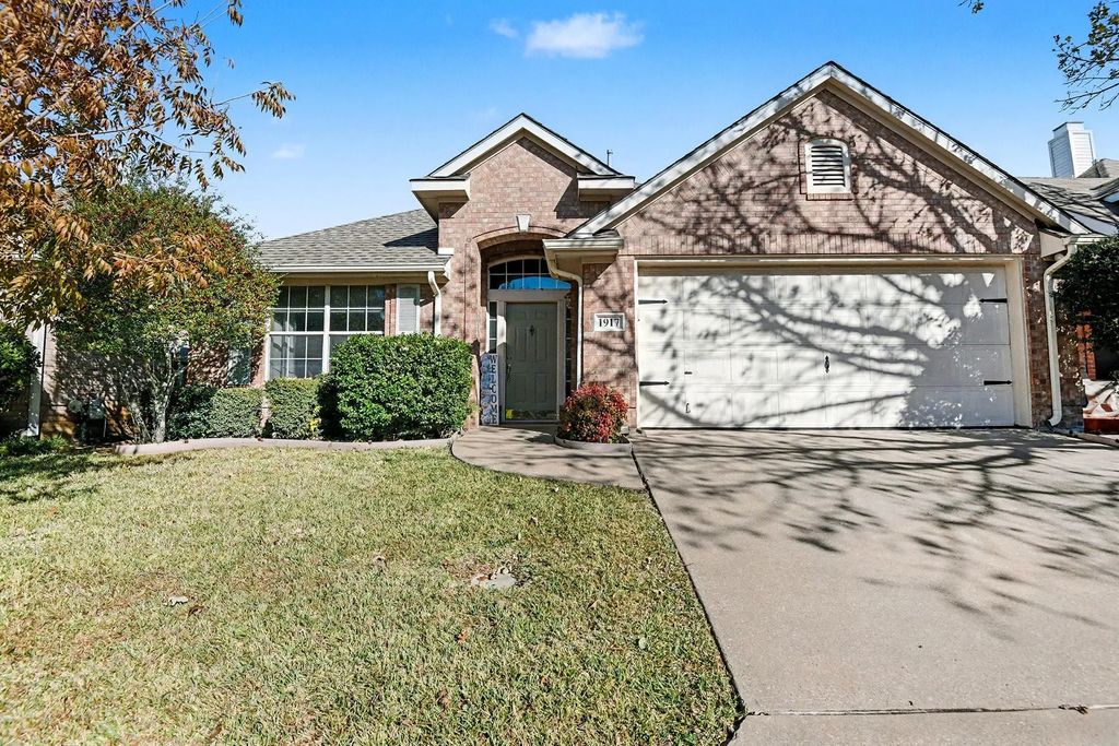 1917 Cavender Circle, Denton