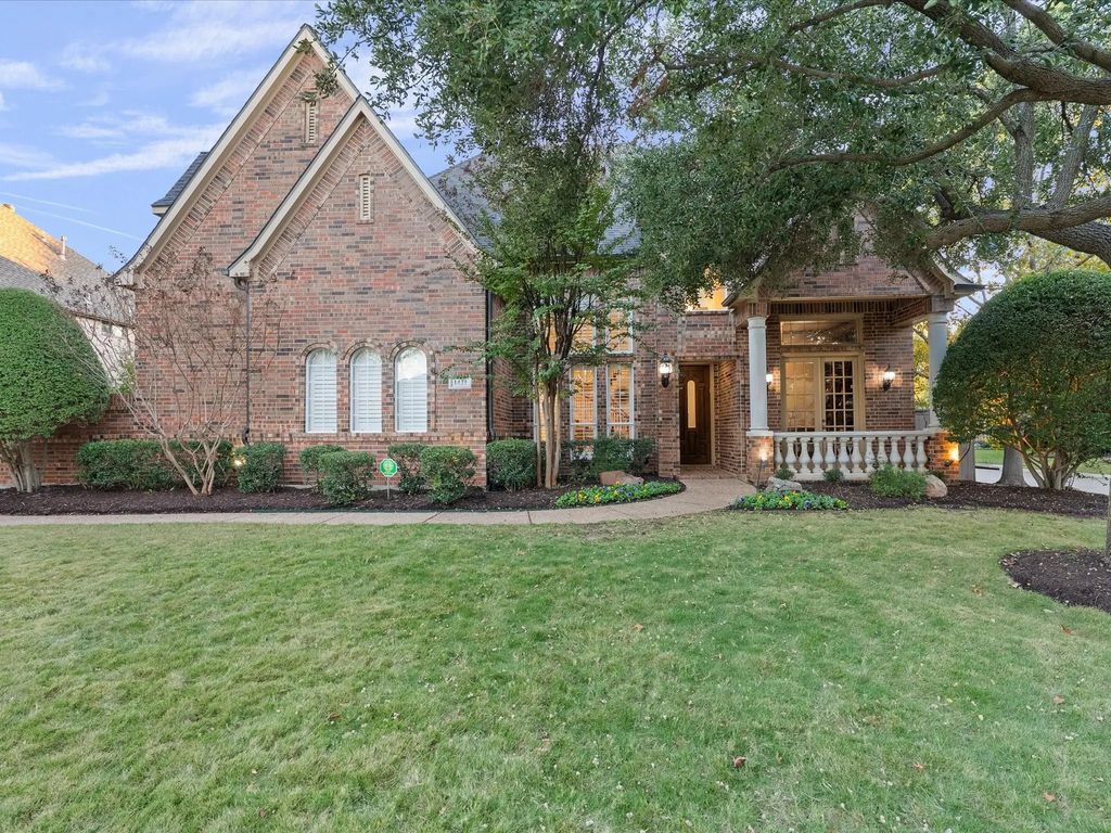 1421 Sandstone Court, Southlake
