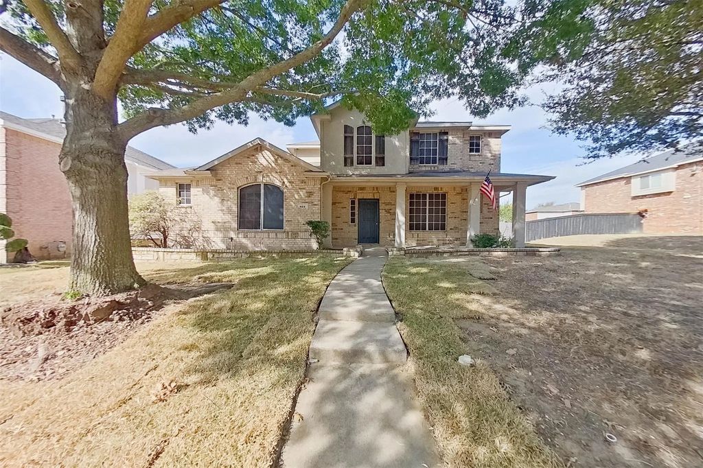 813 Wolf Trail, DeSoto