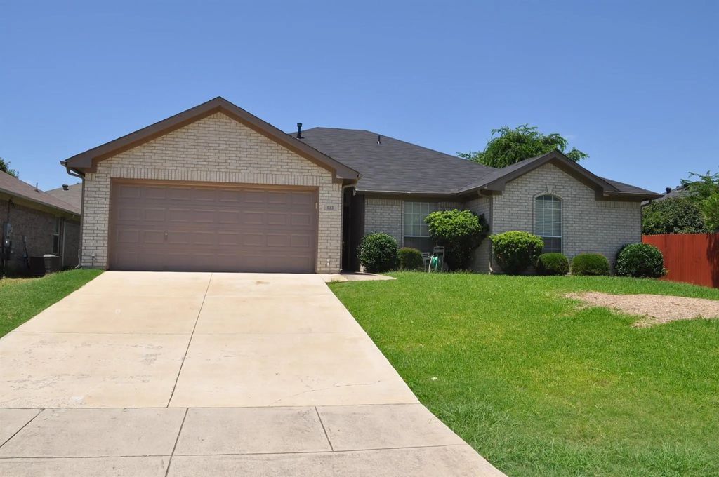 623 Coal Creek Drive, Mansfield