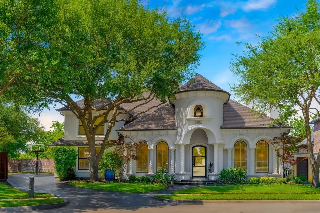 4001 Memorial Court, Carrollton