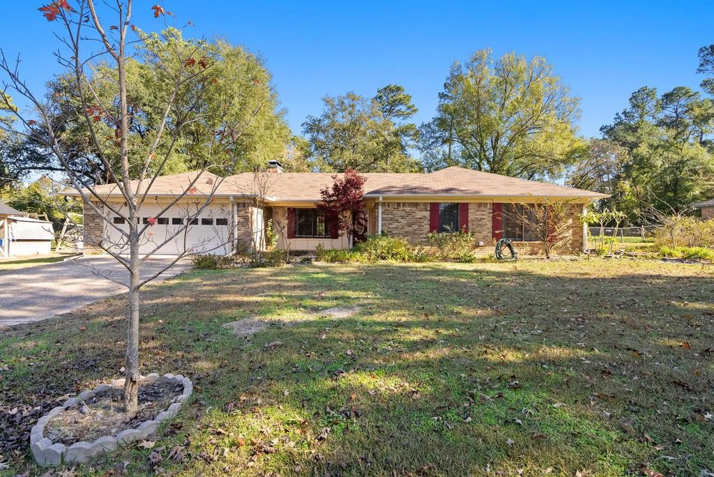 2671 Pineview Drive, Tyler