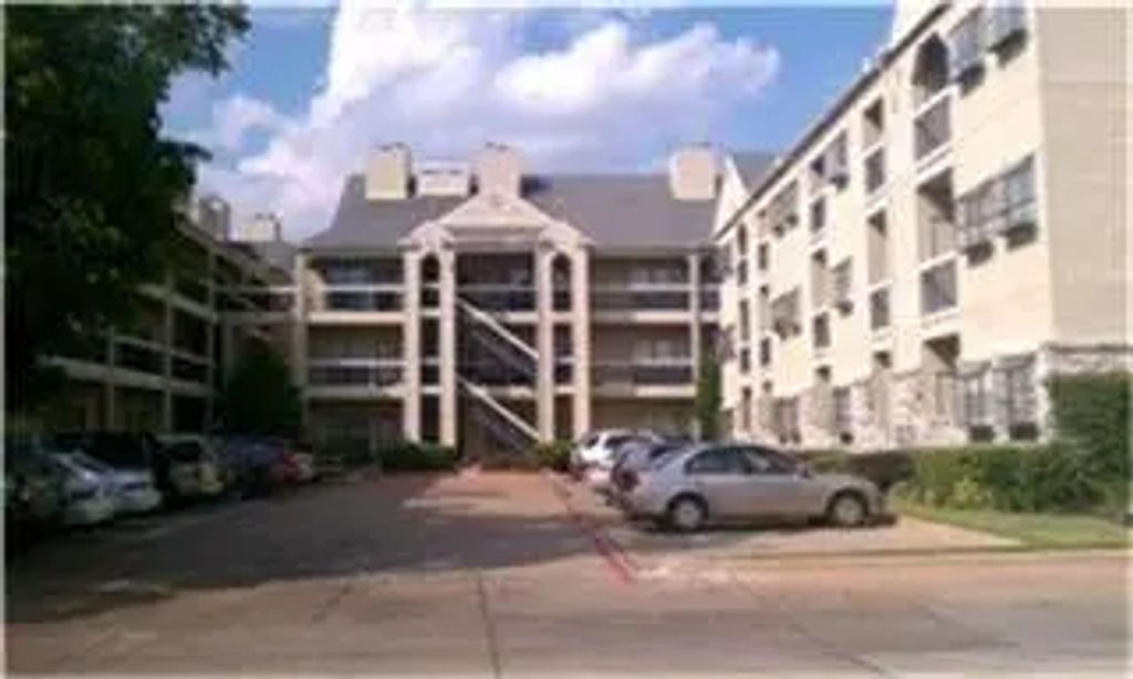 4800 W Lovers Lane 215, Dallas