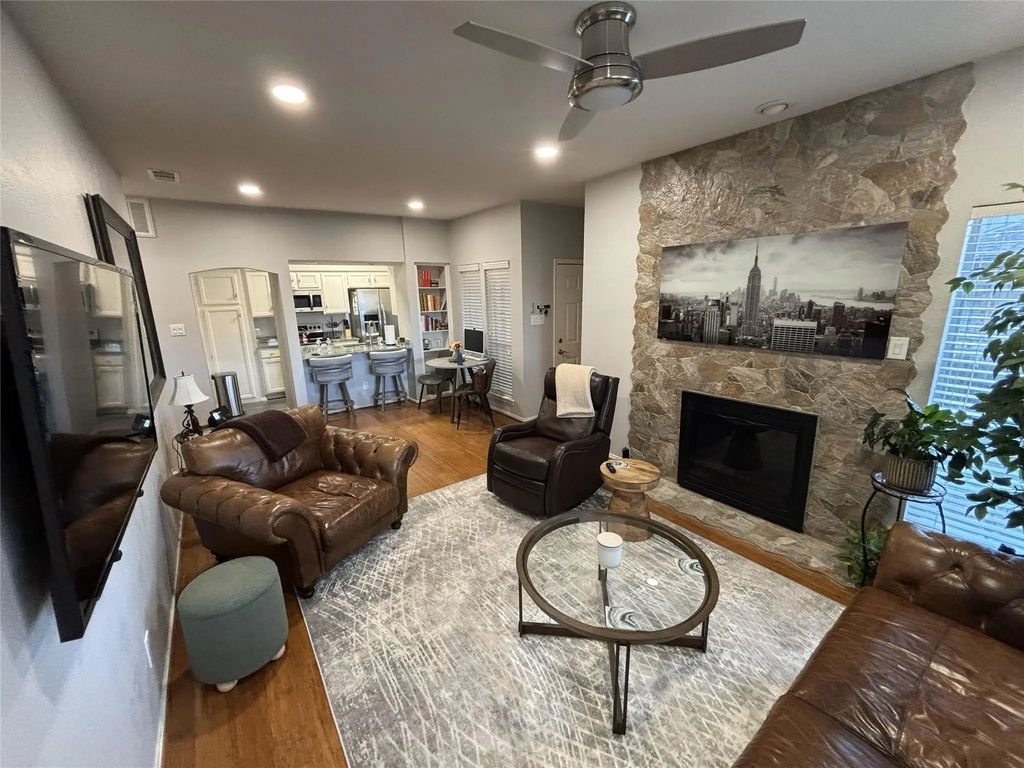 4067 Beltway Drive 137, Addison
