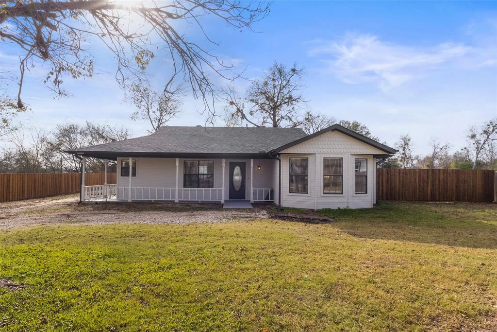 701 Rose Hill Road, Terrell
