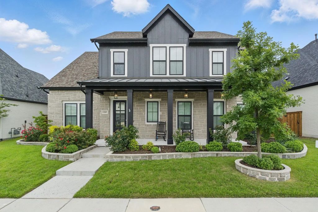 2205 Sandrellan Street, Fort Worth