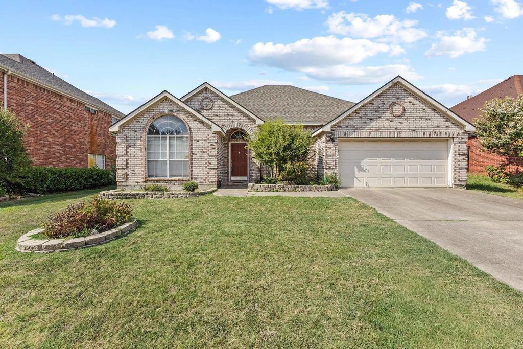 632 Delores Drive, Grand Prairie