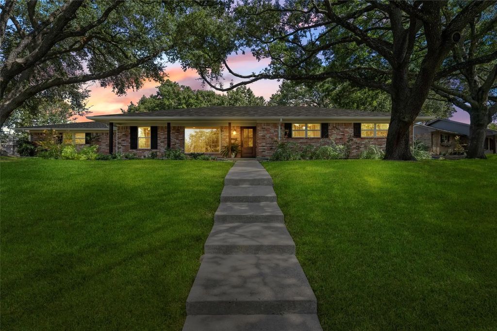 3733 Laguna Vista Drive, Waco