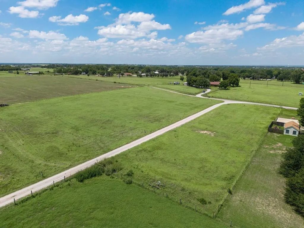 .9 Acre County Road 4511, De Leon