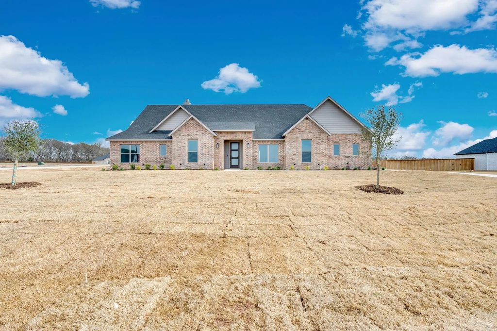 530 Olson Road, Waxahachie
