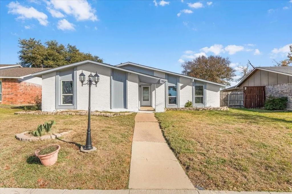 3102 Oak Hill Road, Carrollton