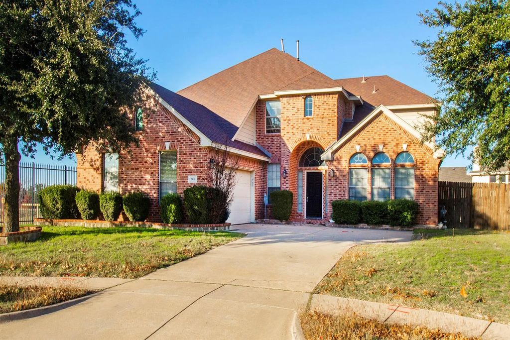 903 Fieldstone Drive, Cedar Hill