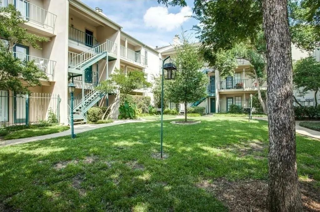 3105 San Jacinto Street 210, Dallas