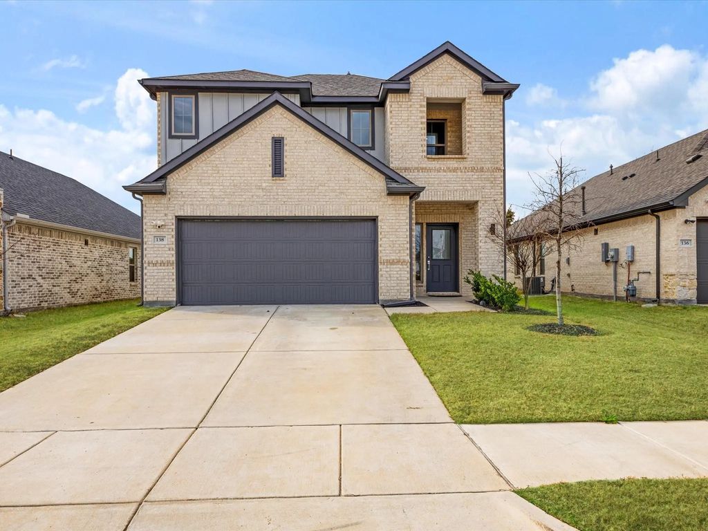 138 Mandarin Street, Forney