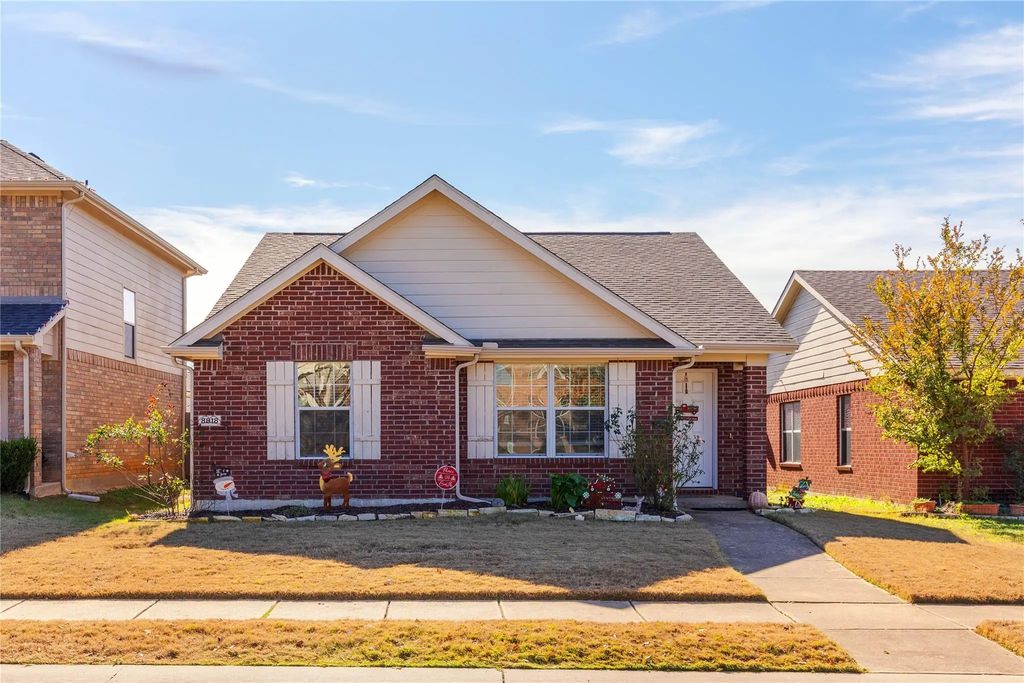 8818 Stewart Street, Cross Roads