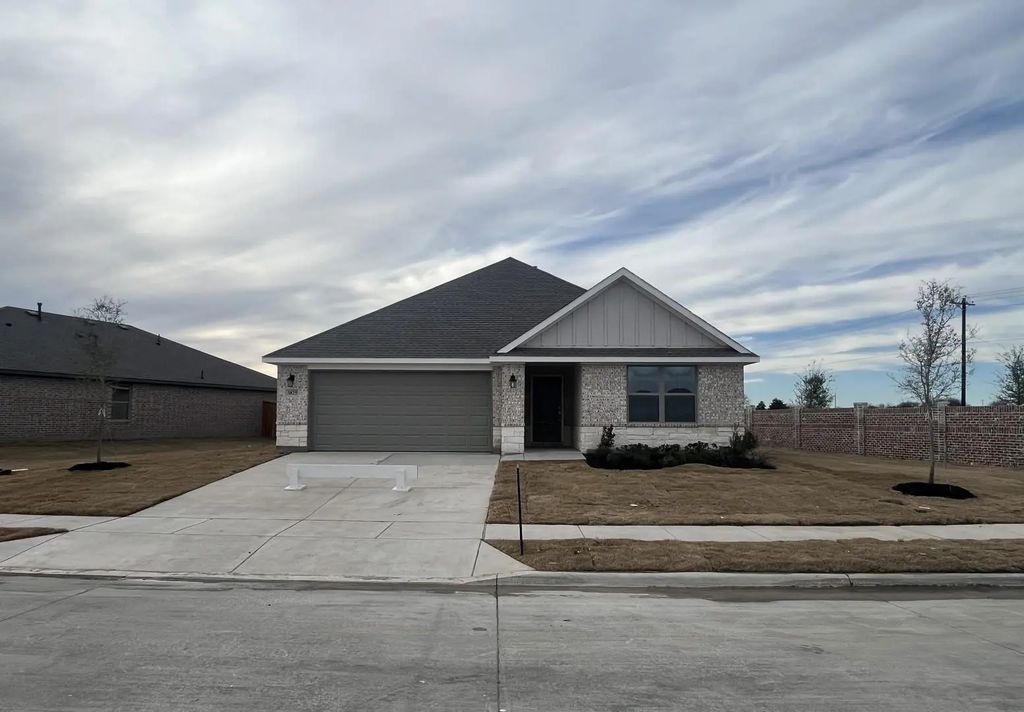 3825 Prairie Chapel Road, Royse City