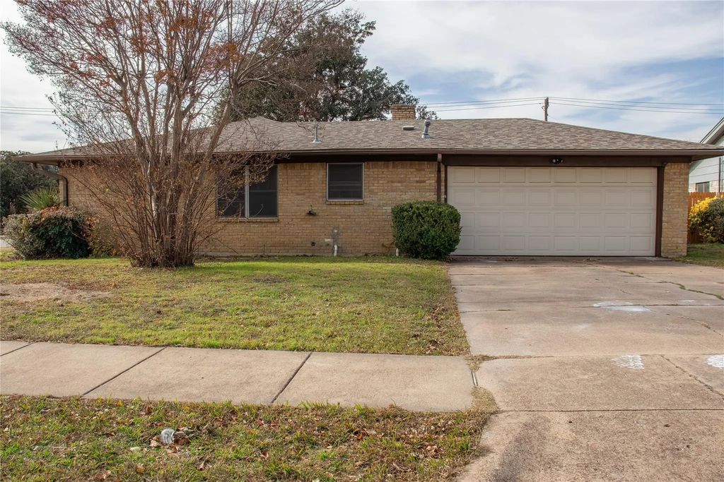 3701 W Rochelle Road, Irving