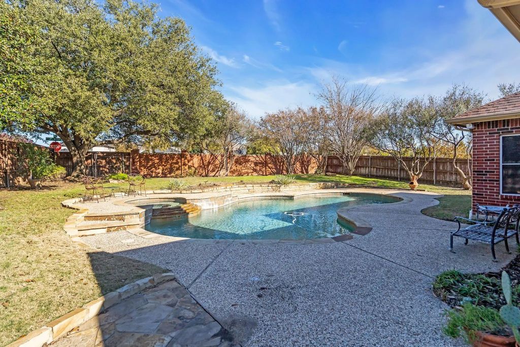 1349 Winnipeg Drive, Lewisville