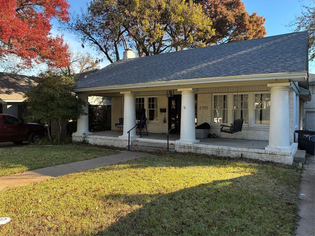 2705 Cockrell Avenue, Fort Worth